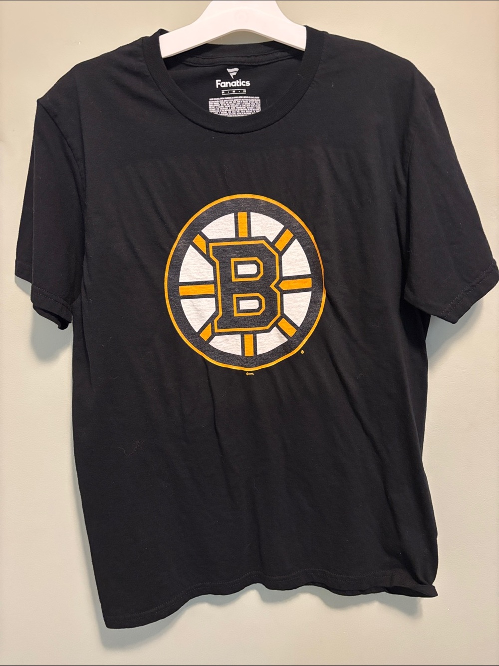 Fanatics Black Boston Bruins Emblem Tee